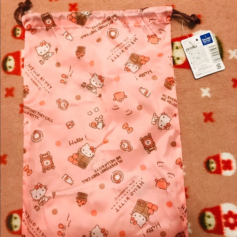 JAPAN EXCLUSIVE Hello Kitty Sanrio Drawstring Bag - Picture 2 of 2